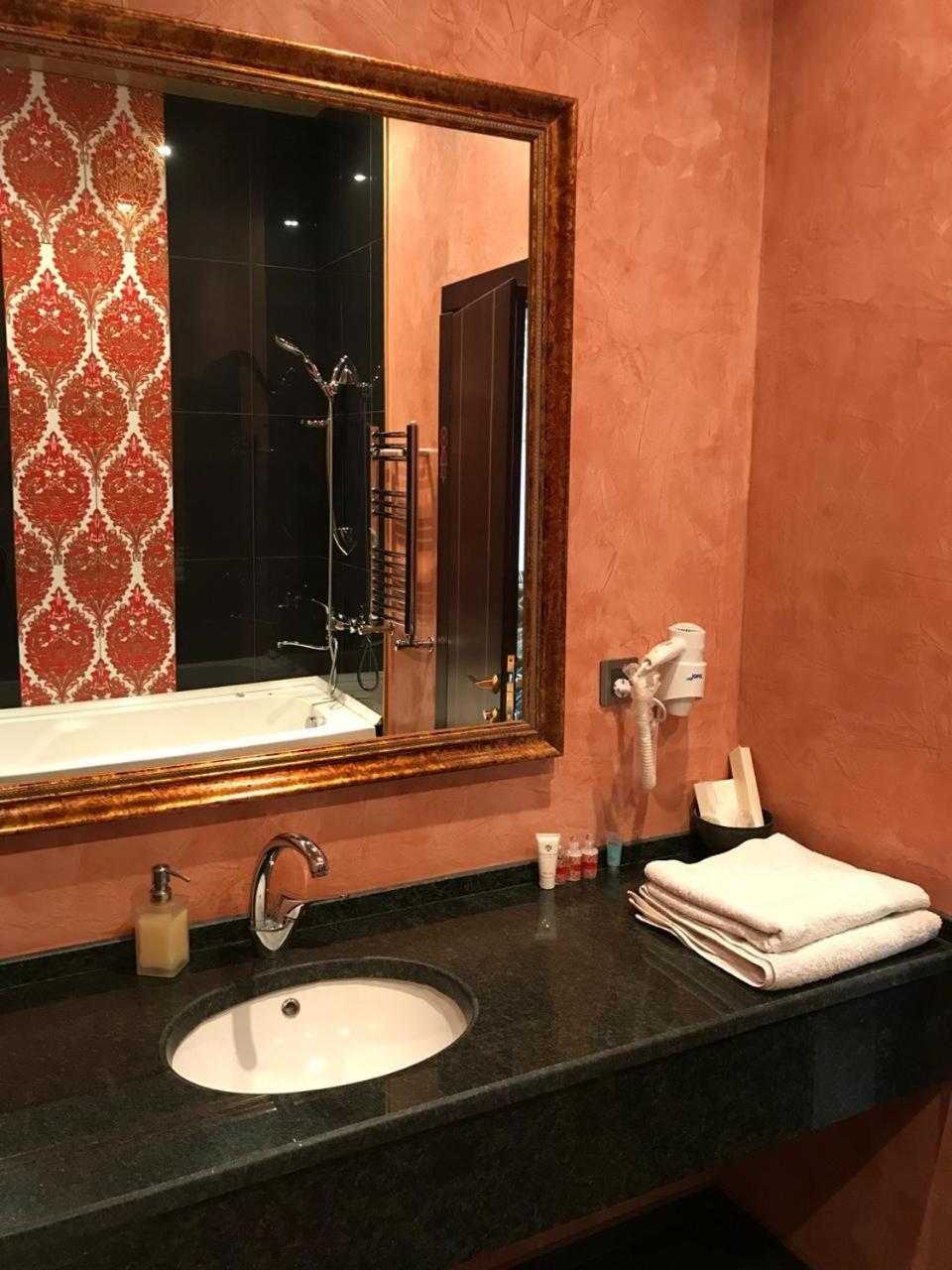 Villa Petrolea Hotel Baku Luaran gambar