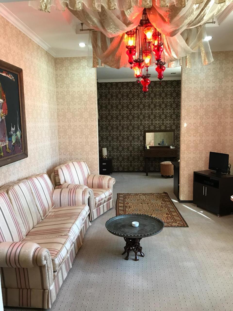 Villa Petrolea Hotel Baku Luaran gambar