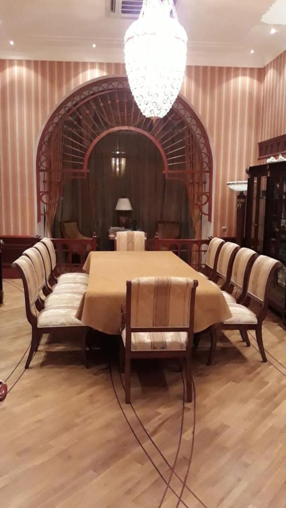 Villa Petrolea Hotel Baku Luaran gambar